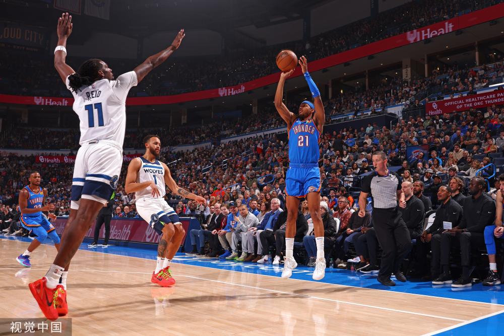 界的瞩目 界的瞩目