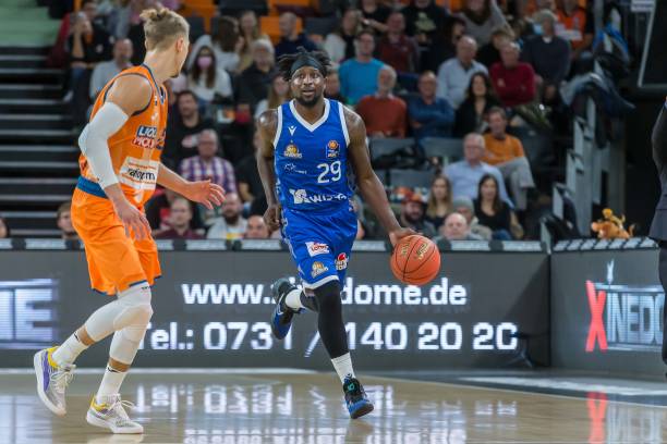 的大胆引援 的大胆引援