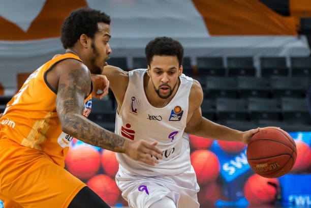 本届比赛中 本届比赛中